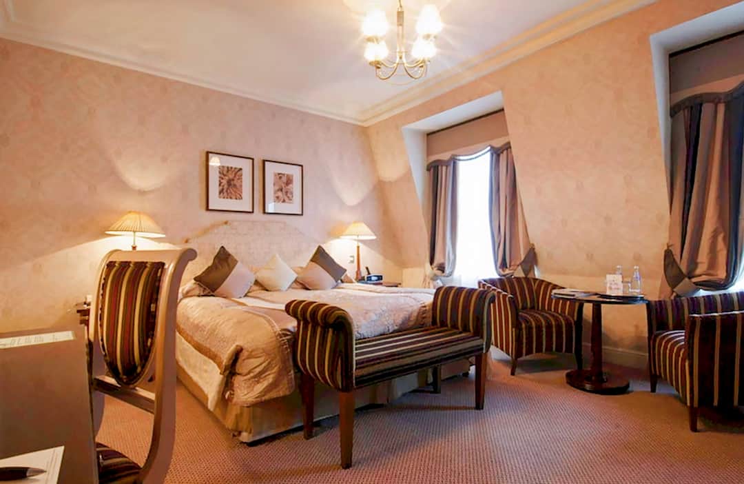 The Leonard Hotel
