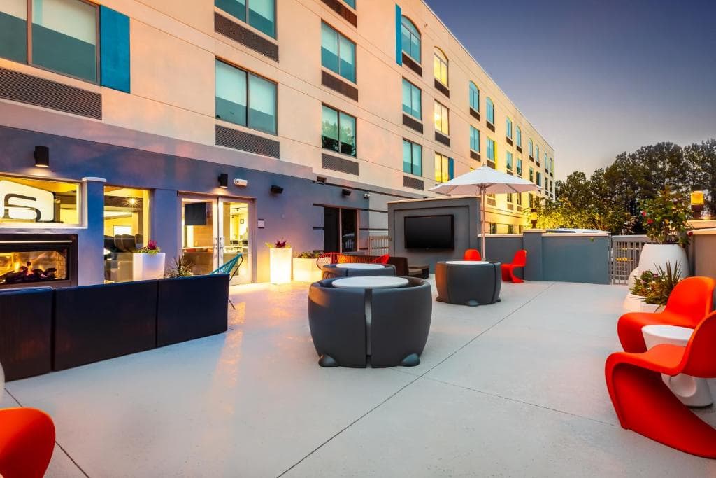 Aloft Columbia Harbison
