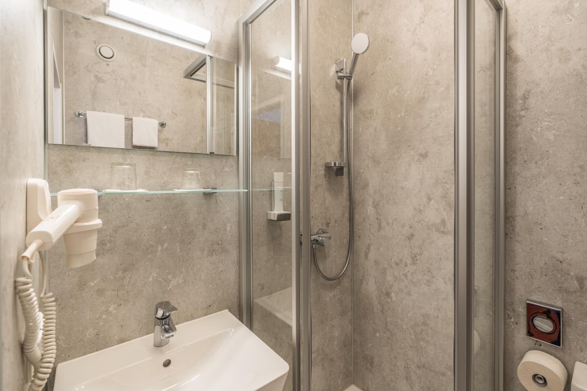 Hotel Kern Buam