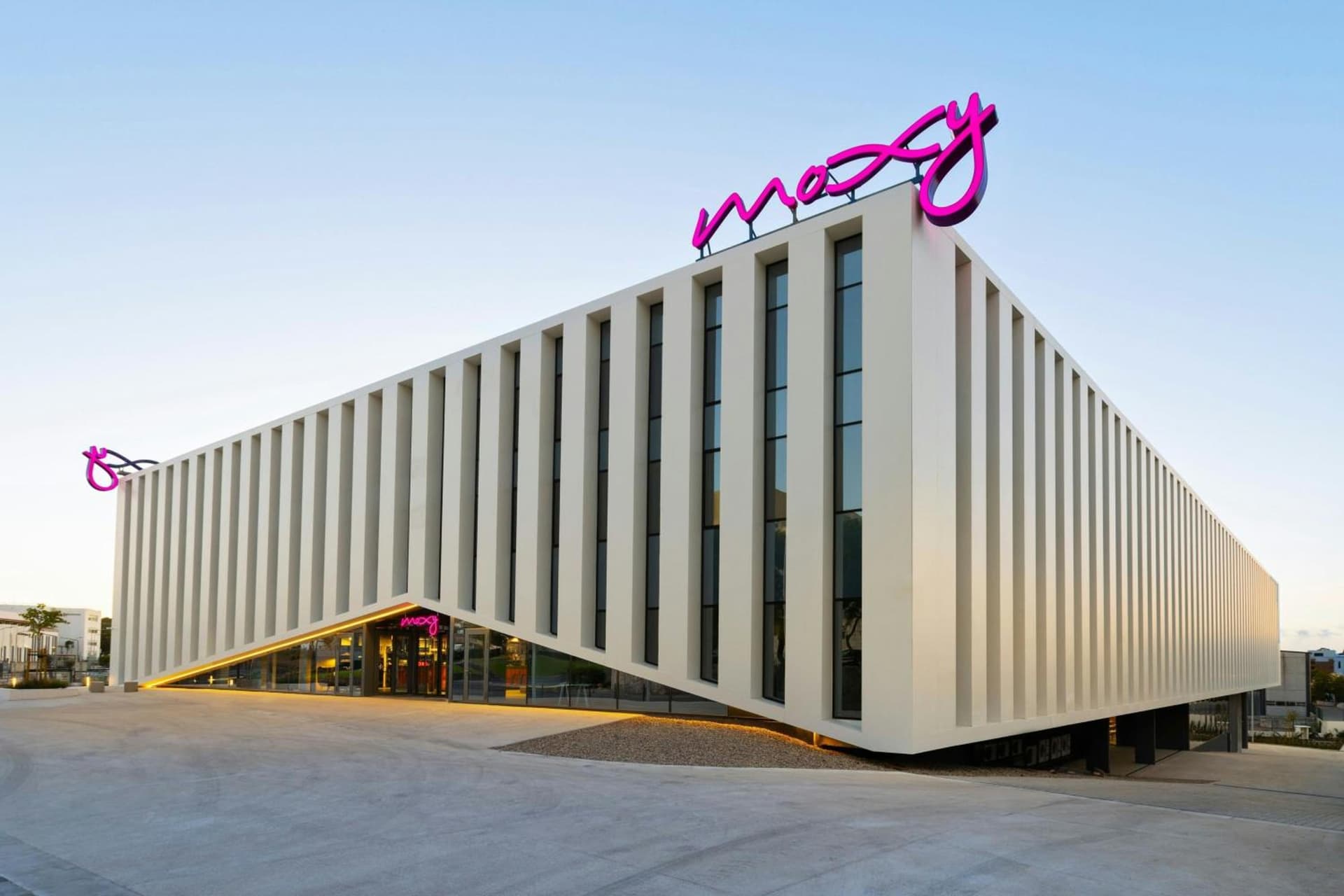 Moxy Alfragide Lisboa