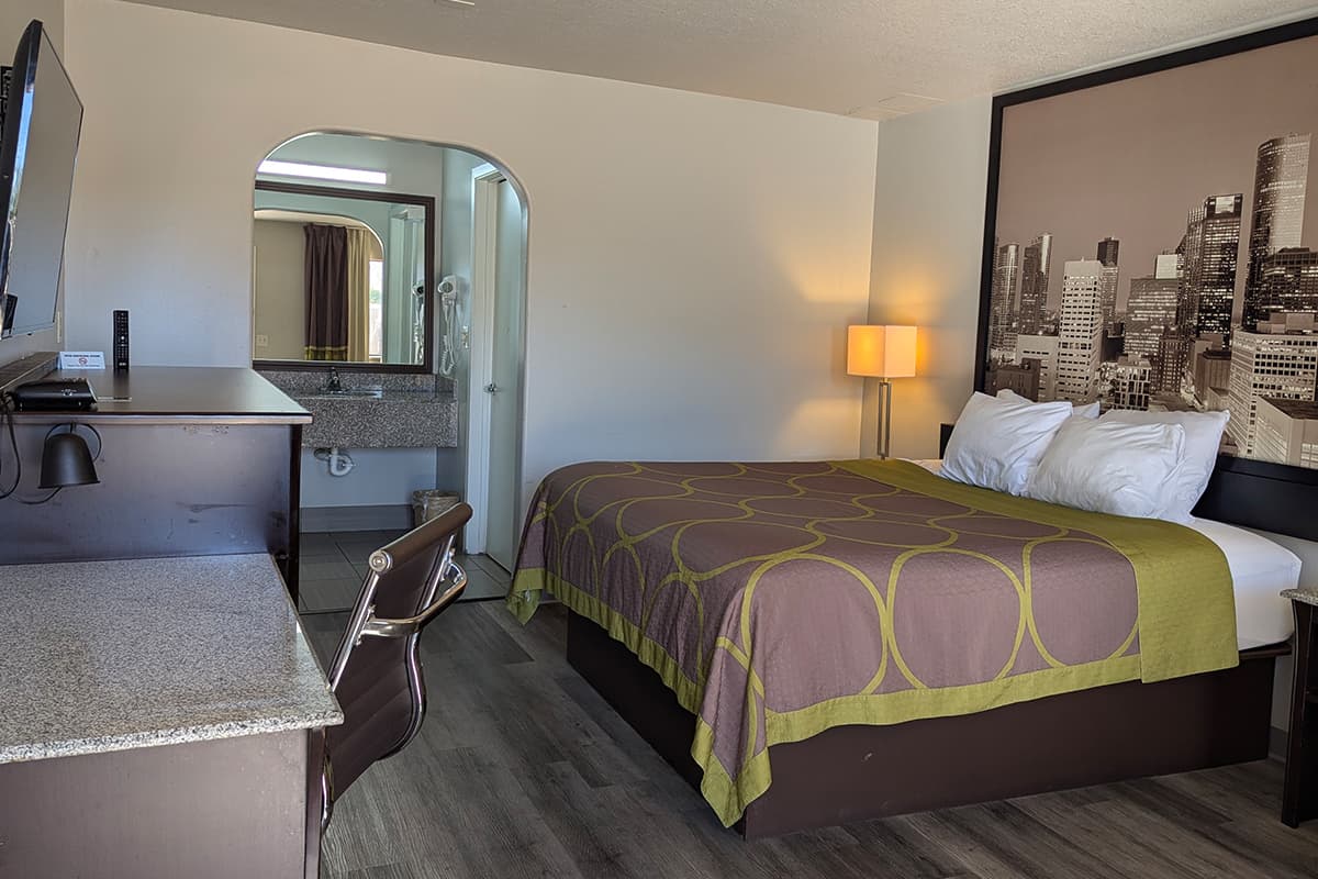 Platinum Inn and Suites