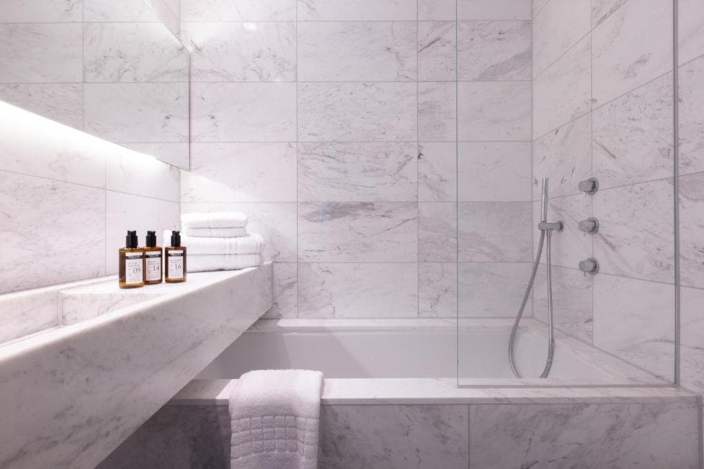 La Suite West