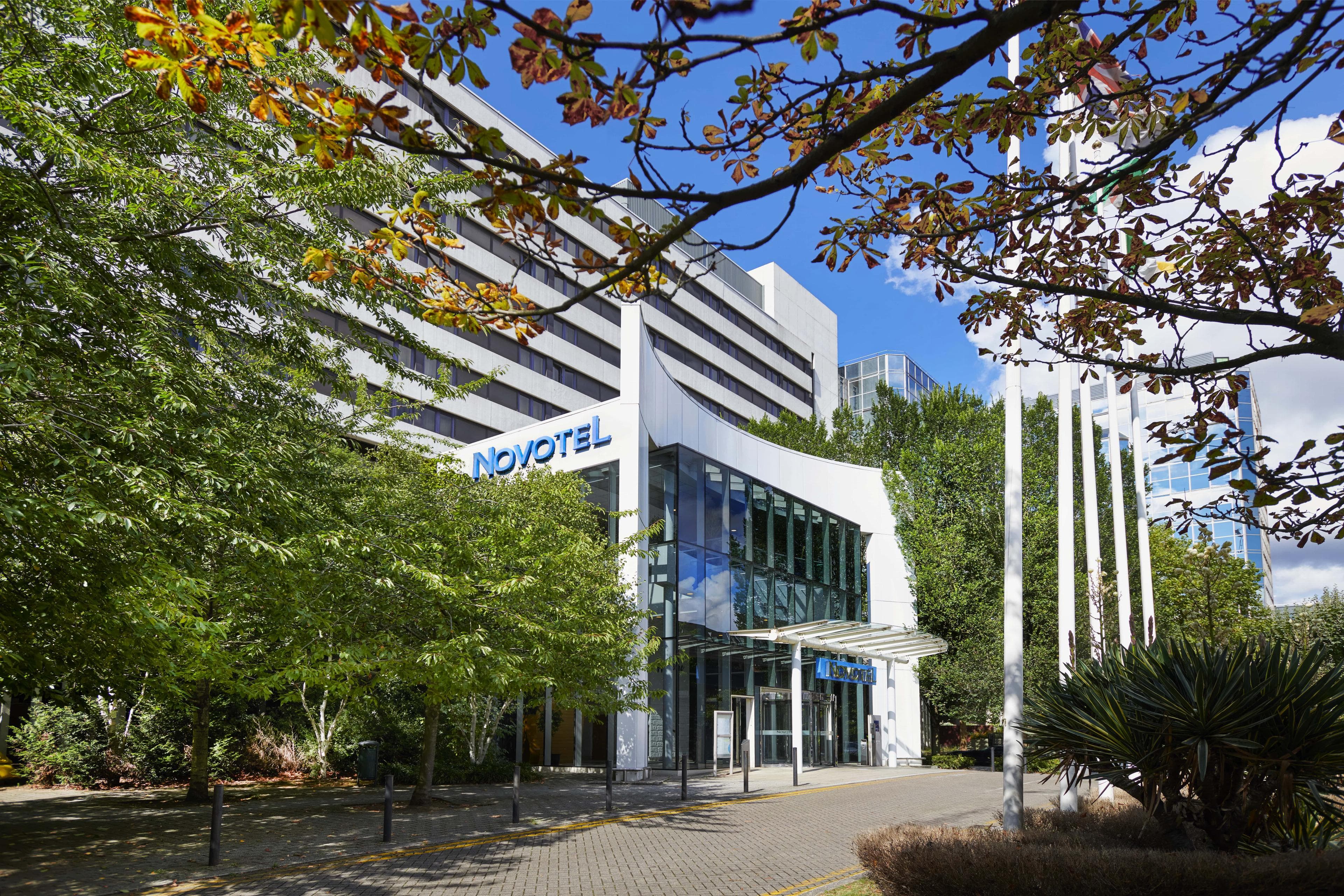 Novotel London West