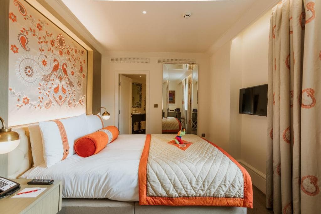 The LaLit London