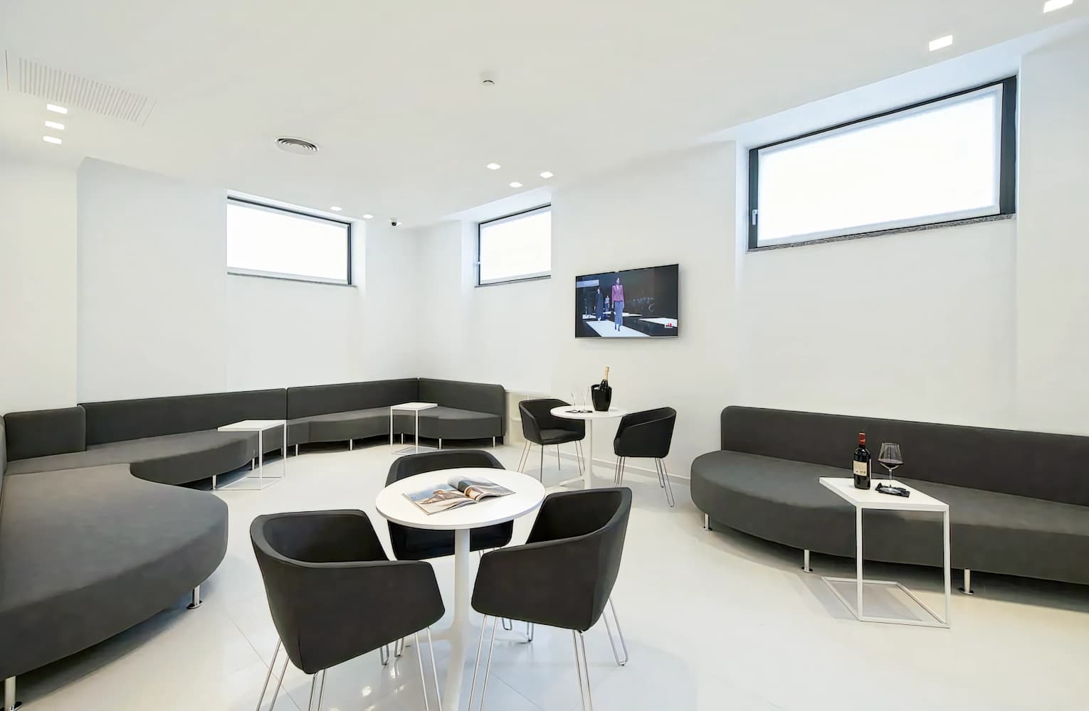 Mia Aparthotel