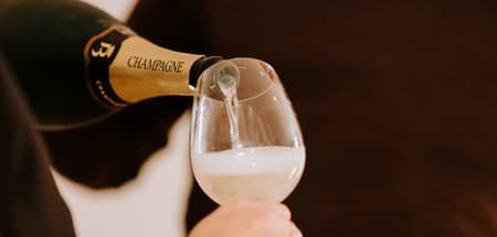 Alkoholische Getränke mit Kohlensäure