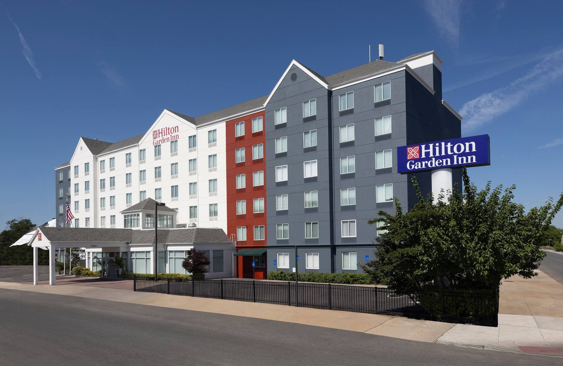 Hilton Garden Inn Queens / JFK Airport