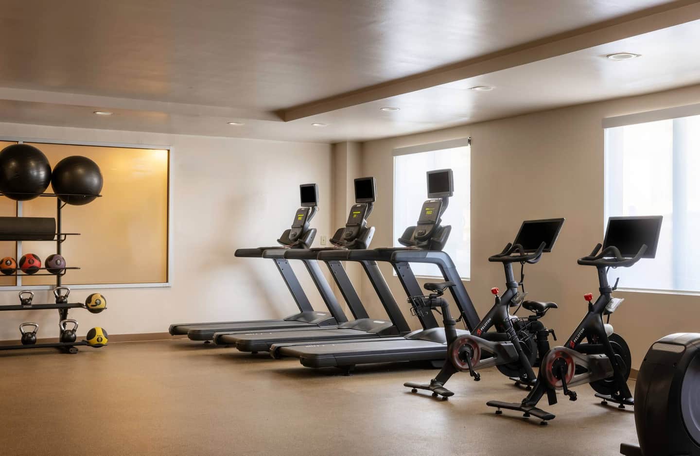Hilton Garden Inn Queens / JFK Airport