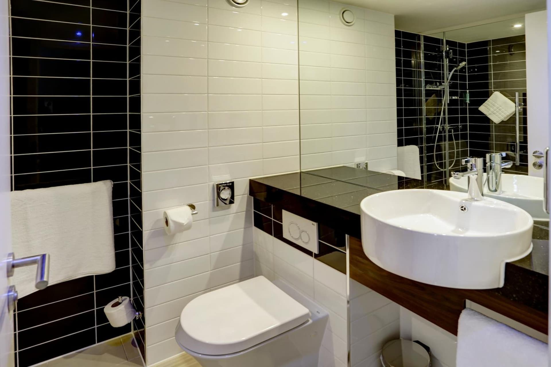 Holiday Inn Express London - ExCel, an IHG Hotel
