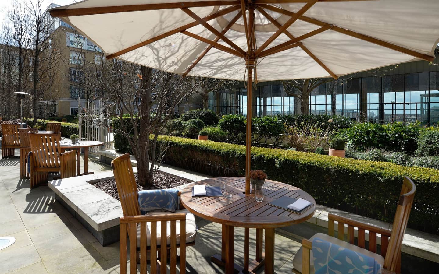Canary Riverside Plaza London, Vignette Collection