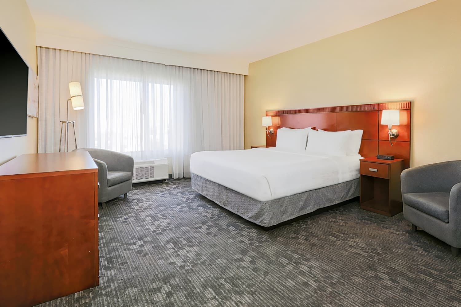 Courtyard by Marriott Austin Airport