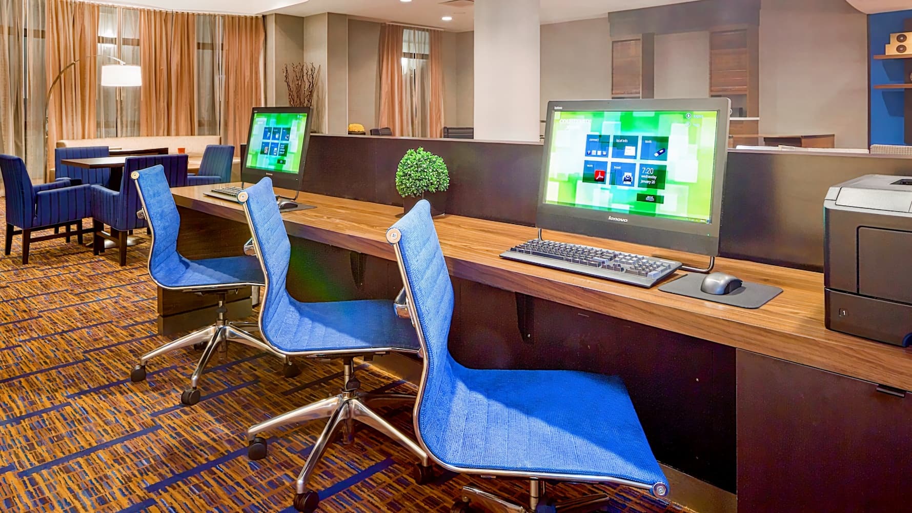 Courtyard by Houston by The Galleria