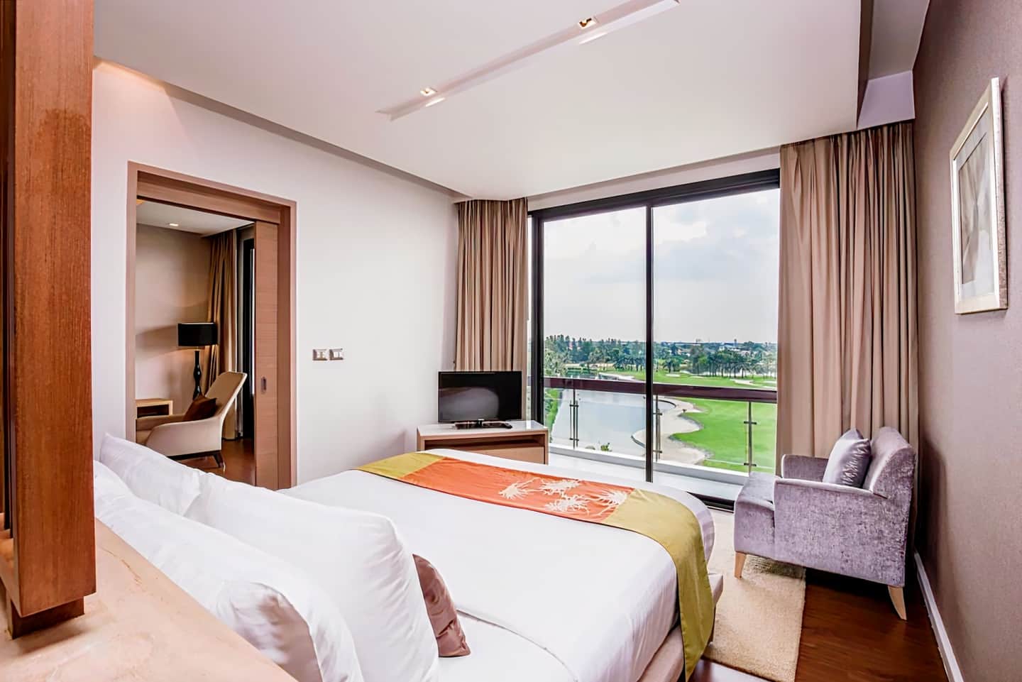 Summit Windmill Golf Residence