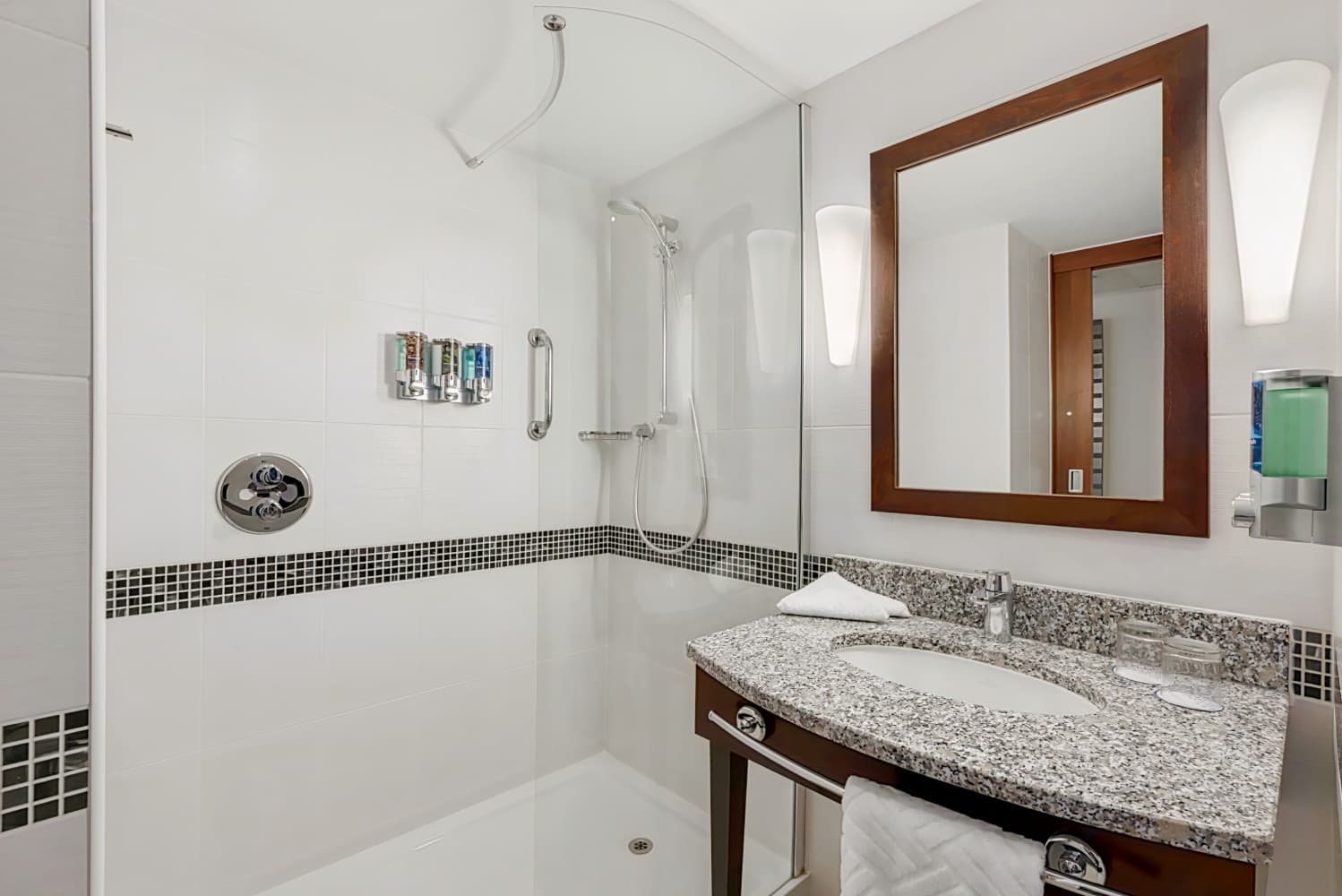 Hampton by Hilton Luton Airport