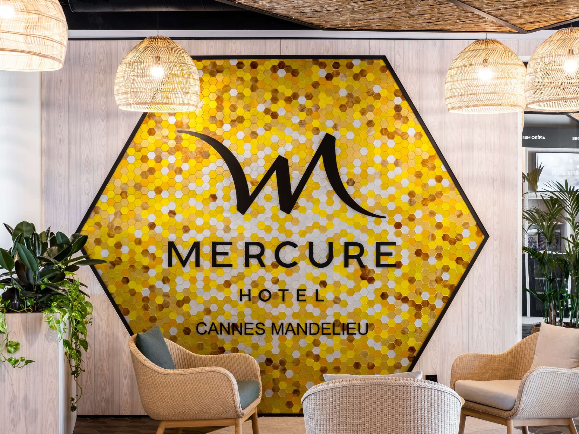 Mercure Cannes Mandelieu Hotel