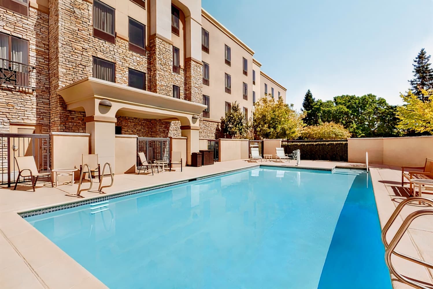 Hampton Inn & Suites West Sacramento