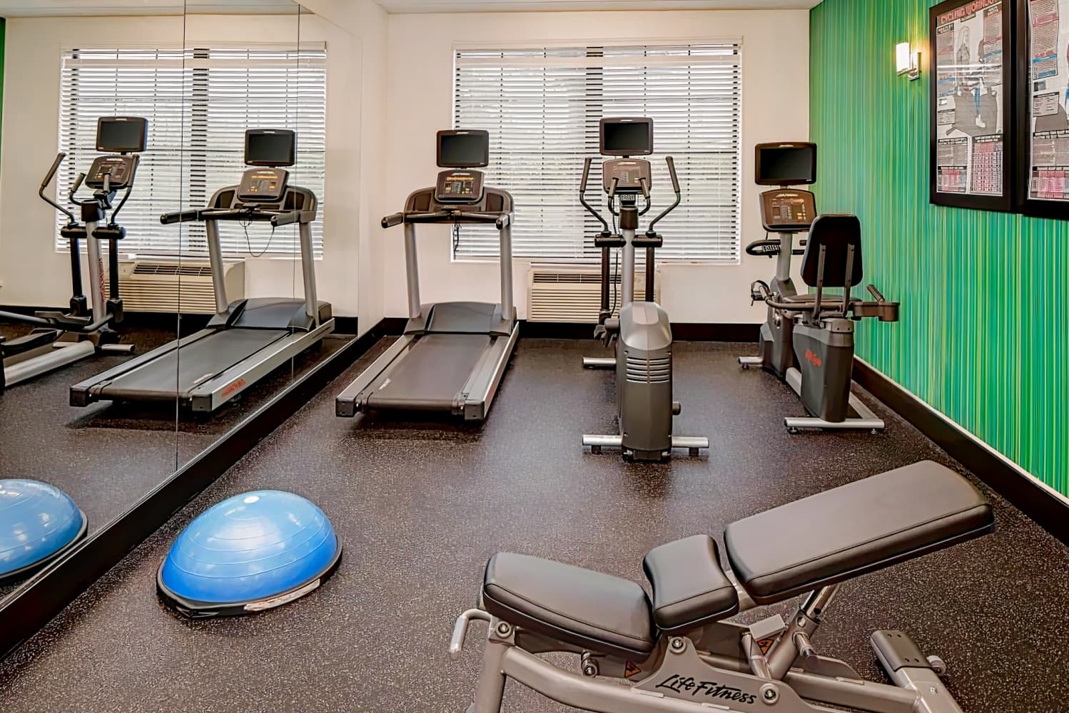 Holiday Inn Express Harrisburg East - Hershey Area