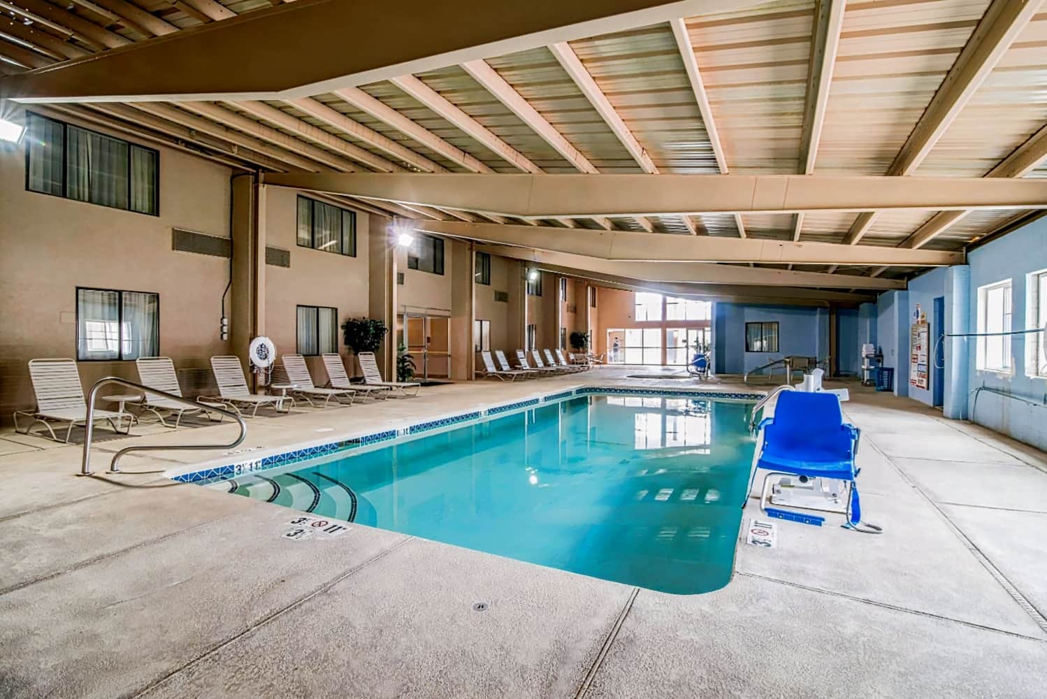 Comfort Inn City of Natural Lakes