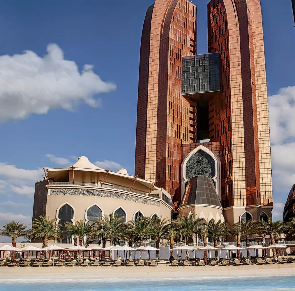 Bab Al Qasr Hotel