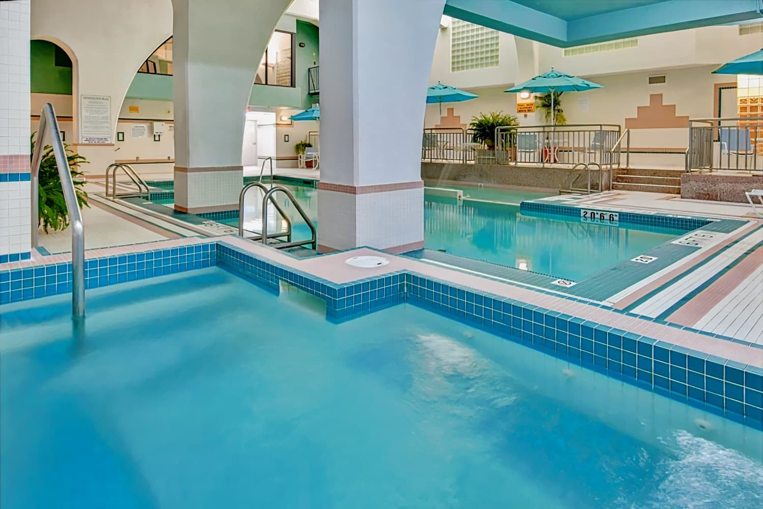 Holiday Inn & Suites Windsor – Ambassador Bridge