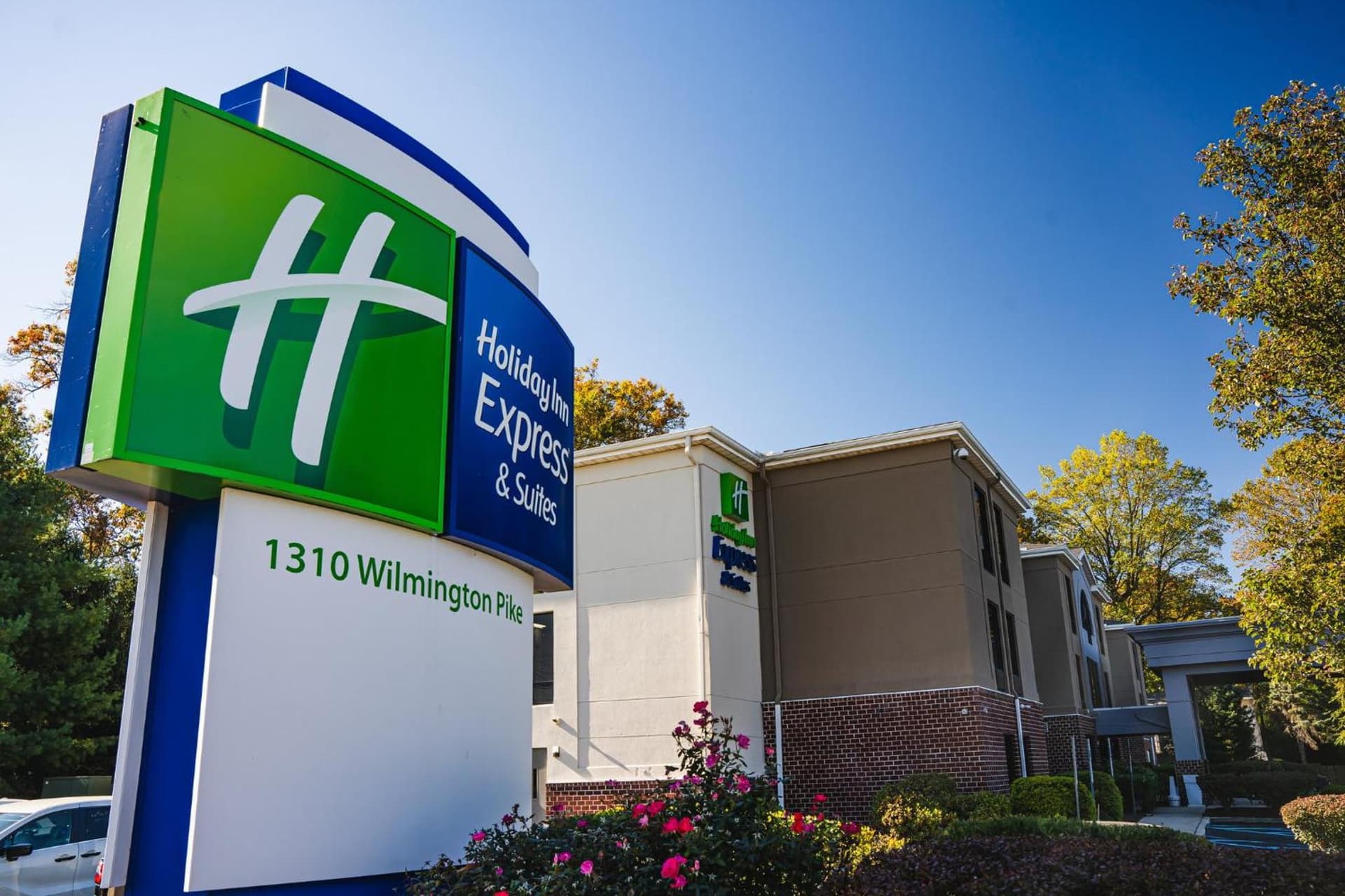 Holiday Inn Express & Suites West Chester by IHG