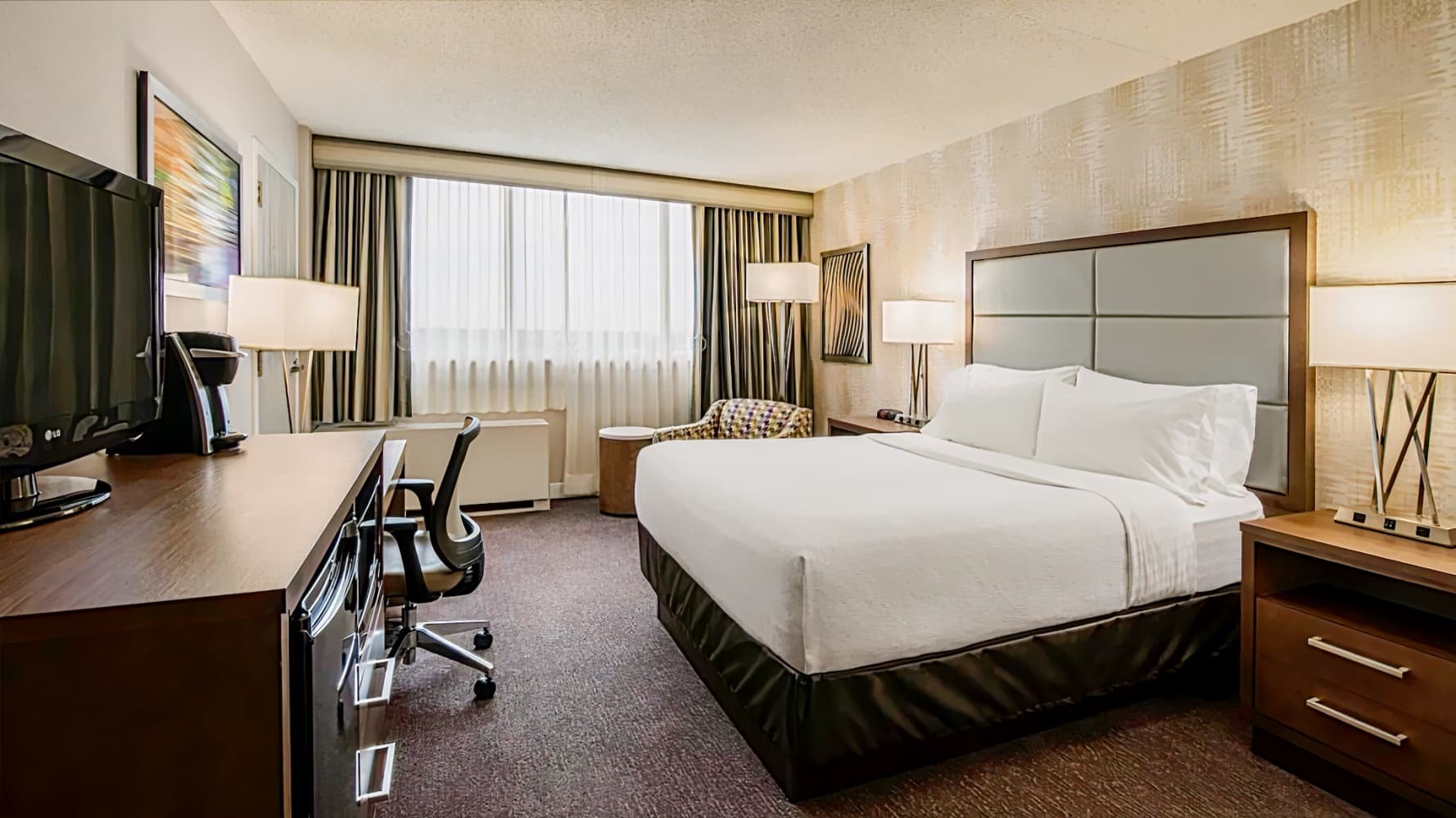 Holiday Inn Winnipeg South, an IHG Hotel