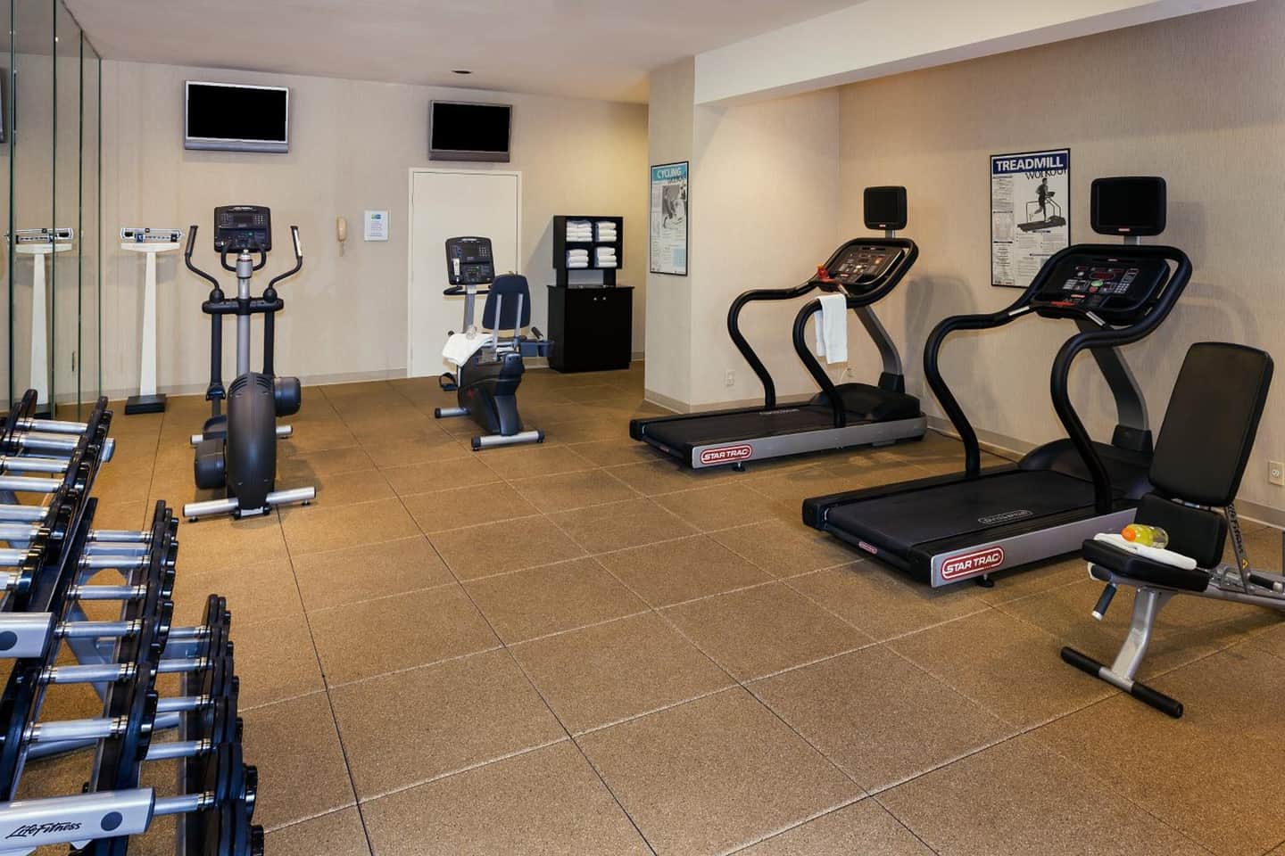 Holiday Inn Express Simi Valley
