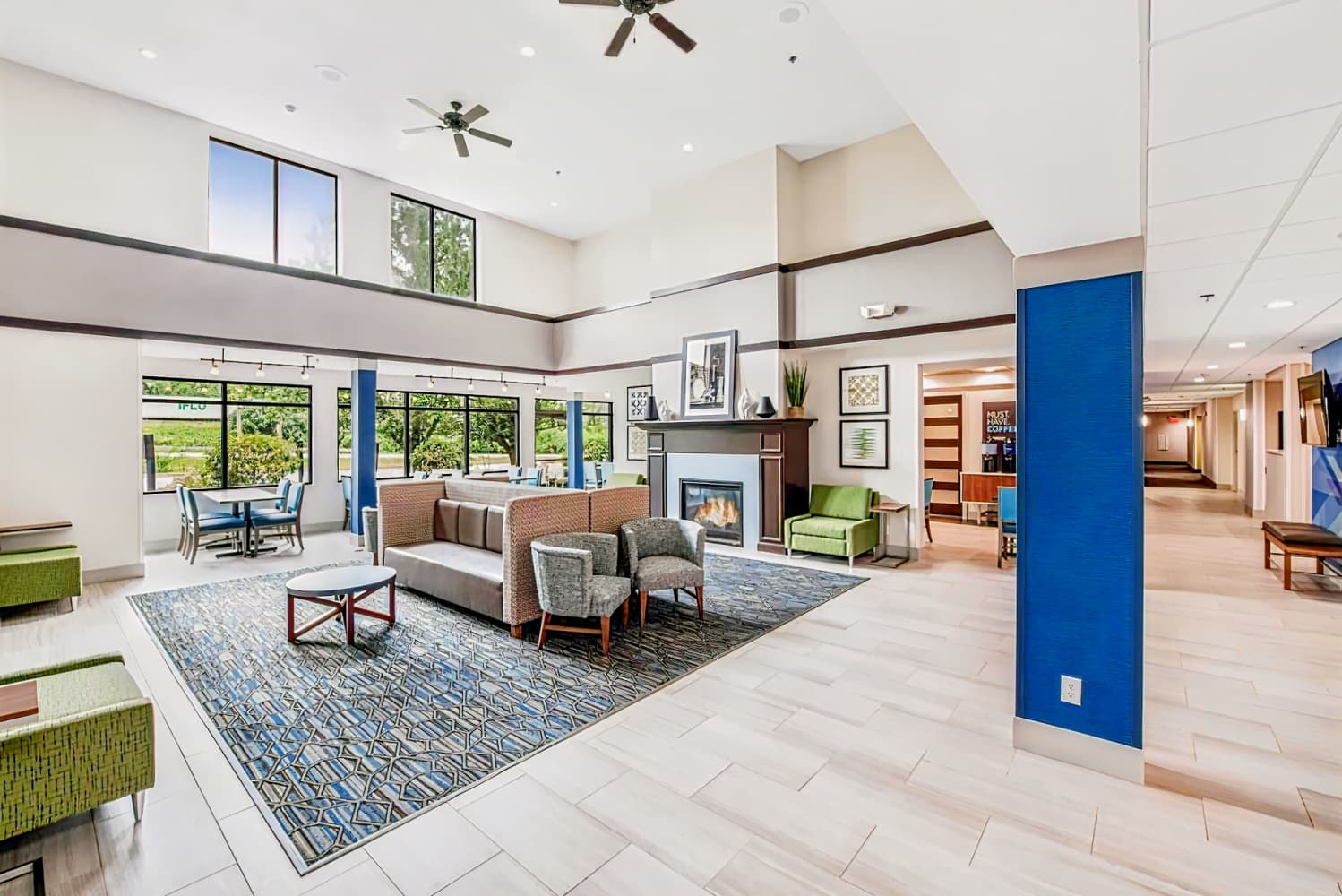 Holiday Inn Express - Delafield