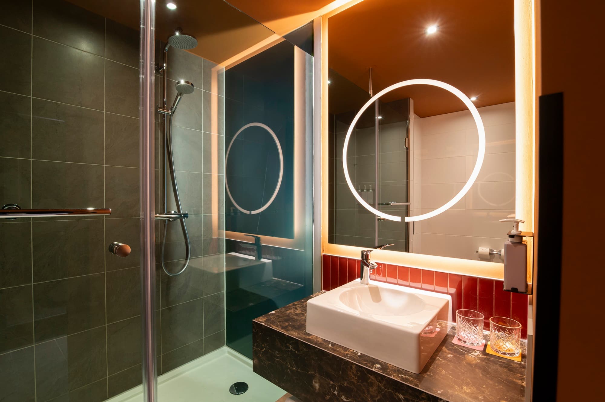 TRIBE Hotel The Hague Centraal