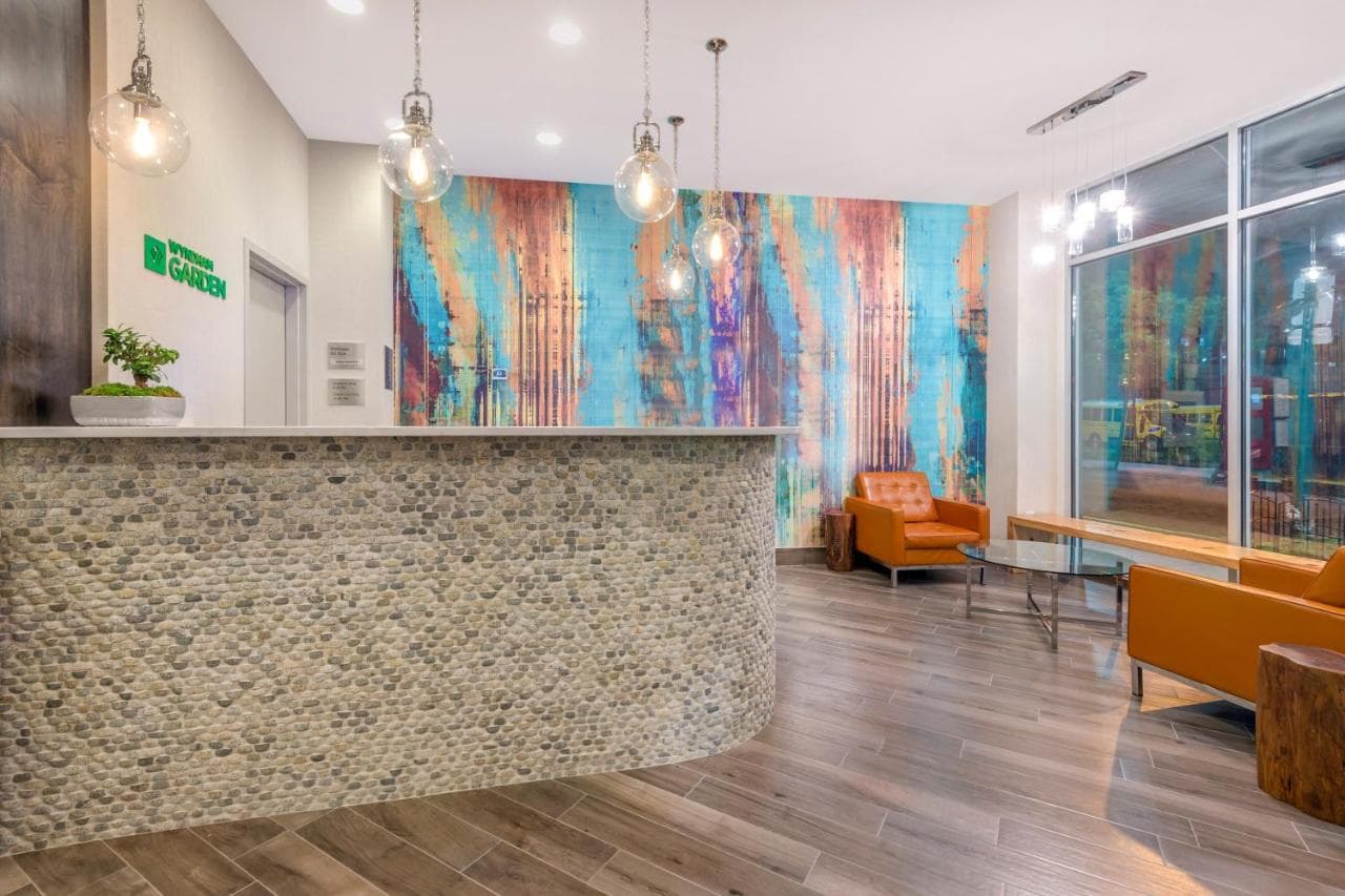 Wyndham Garden LaGuardia South