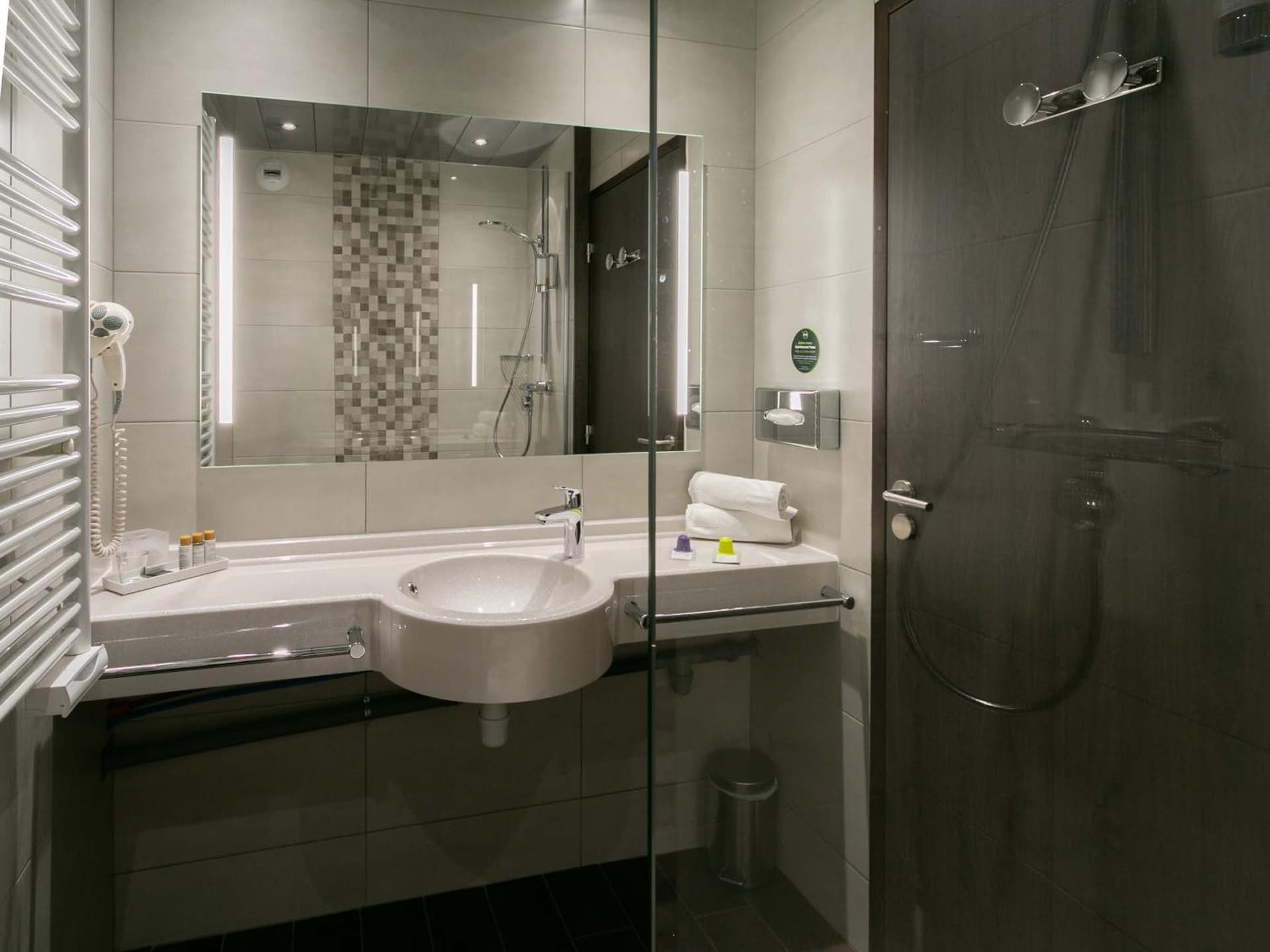 B&B Hôtel Strasbourg Nord Schiltigheim Lac 4 étoiles