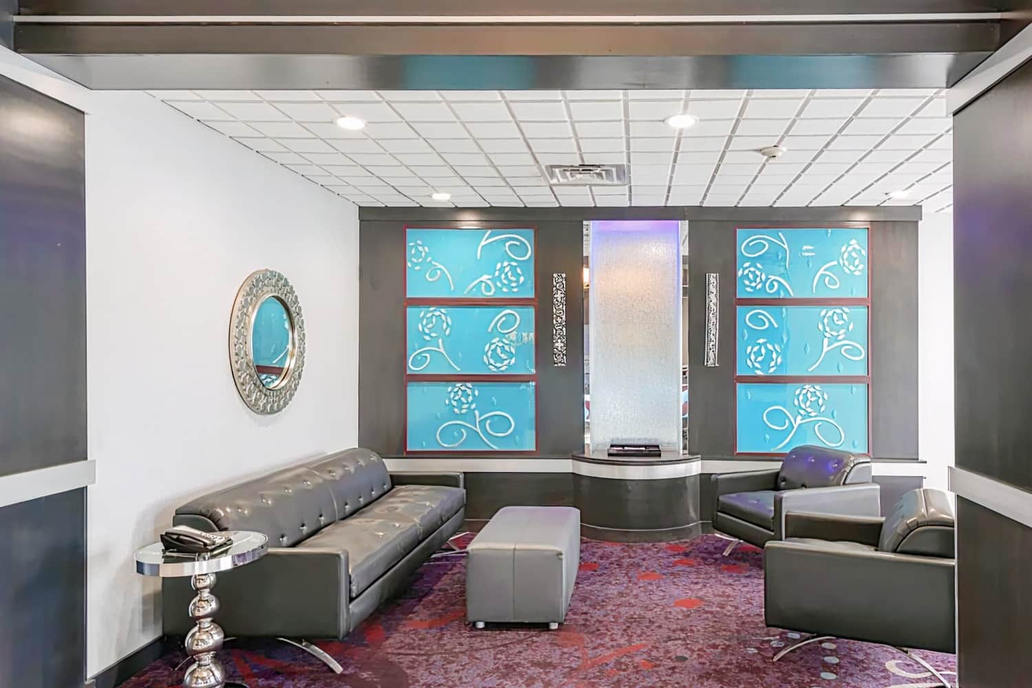 Holiday Inn Express & Suites Columbus - Polaris Parkway