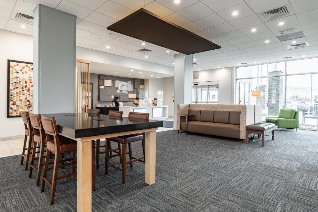 Holiday Inn Express & Suites - Moundsville, an IHG Hotel