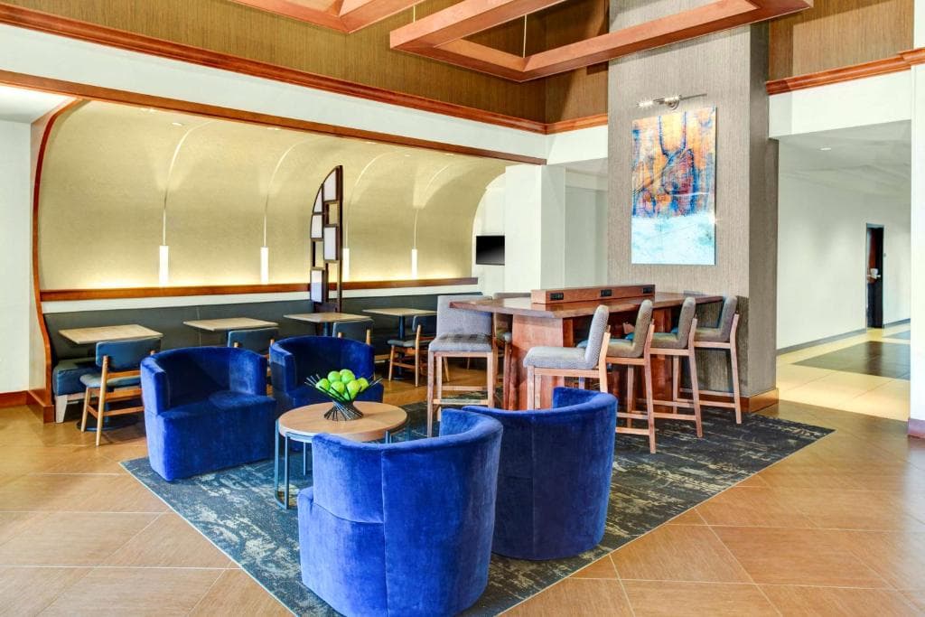 Candlewood Suites Cincinnati Northeast