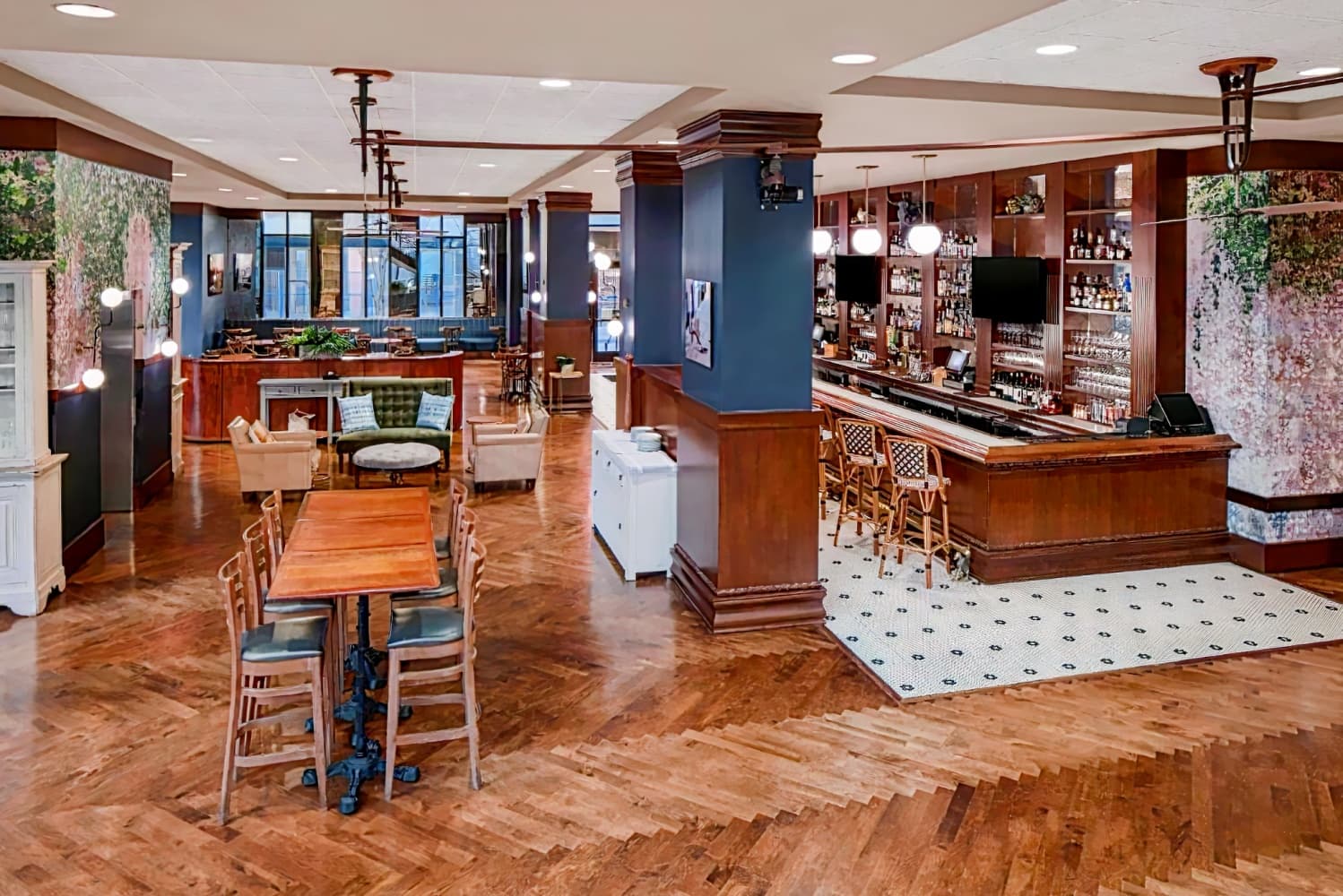 Embassy Suites by Hilton San Antonio Riverwalk Downtow