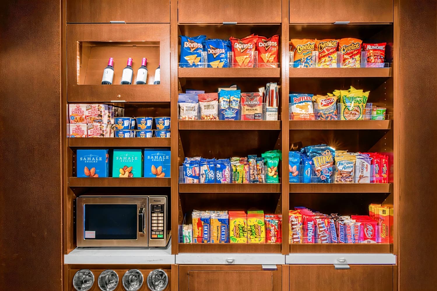 Courtyard by Marriott Oakland Airport