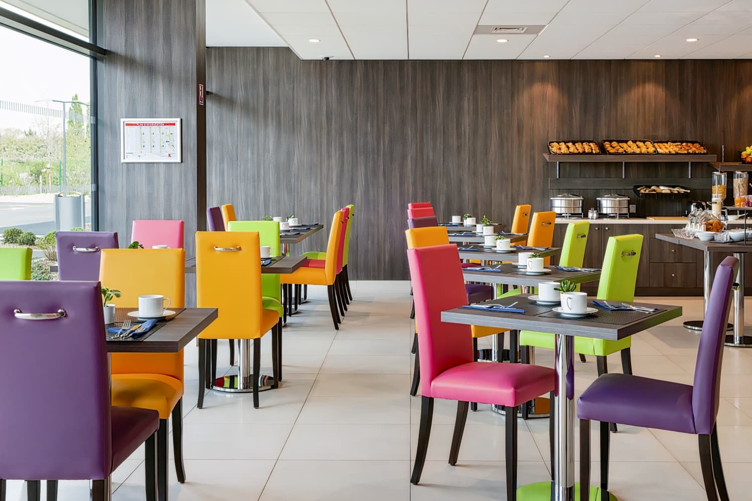 Hôtel Roi Soleil Prestige Plaisir - St Quentin