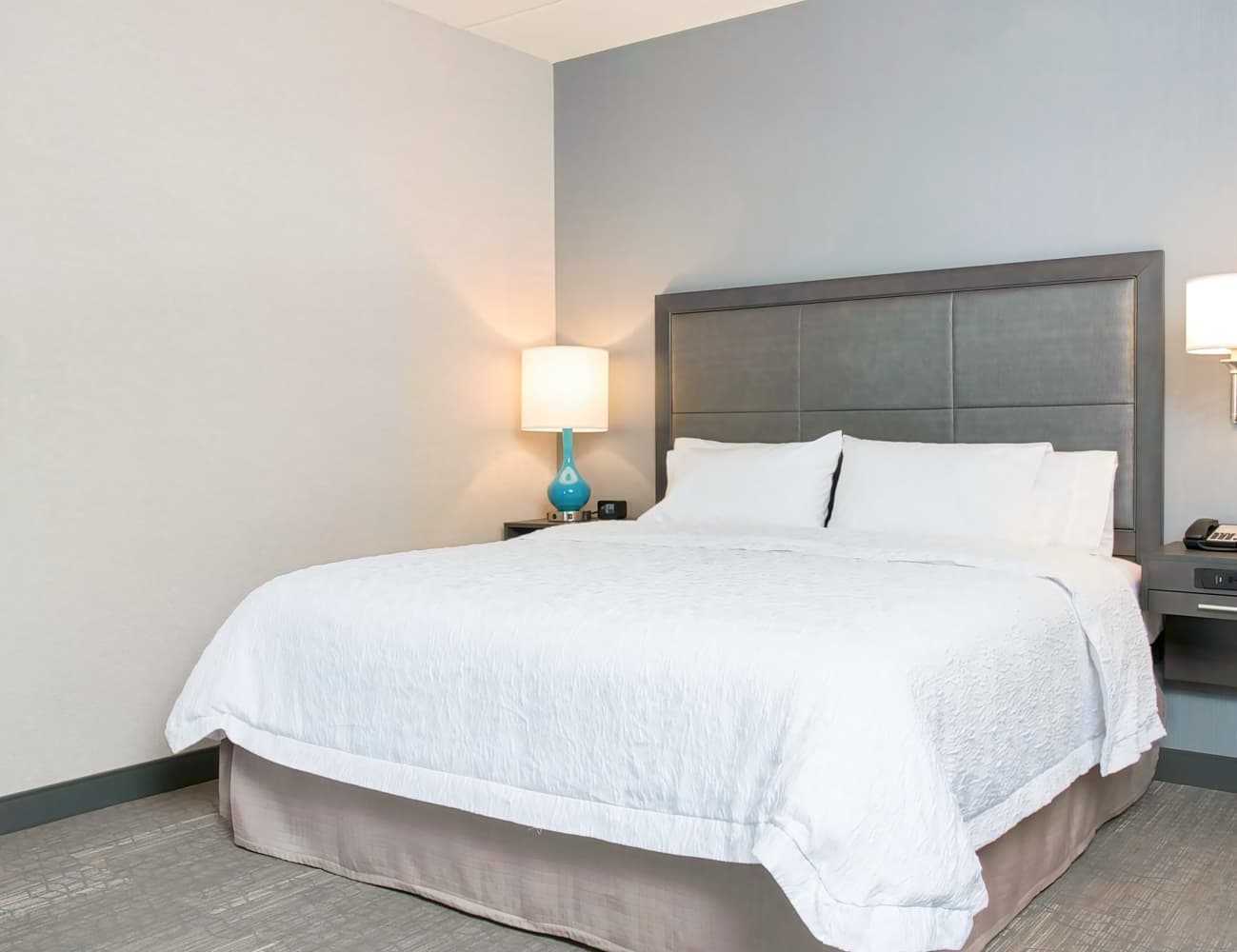 Hampton Inn & Suites Grand Rapids Downtown