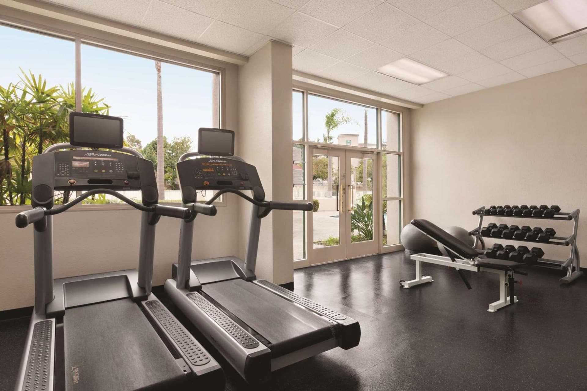 Country Inn & Suites by Radisson, San Diego North, CA