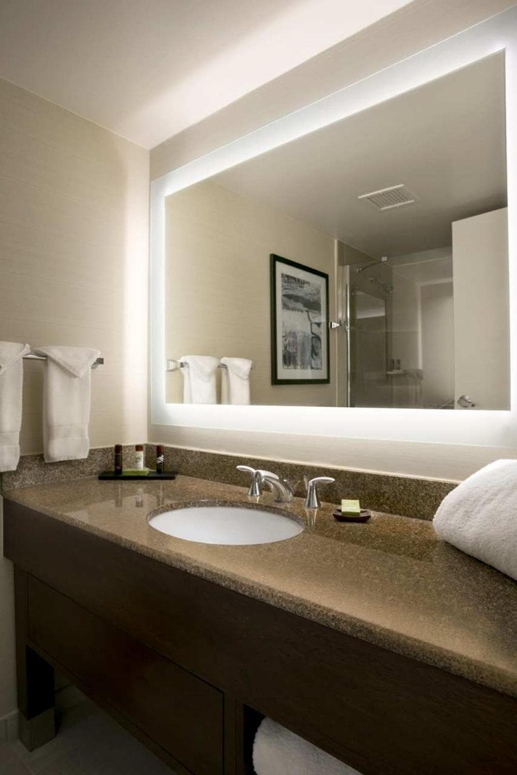 Embassy Suites by Hilton Cleveland Beachwood