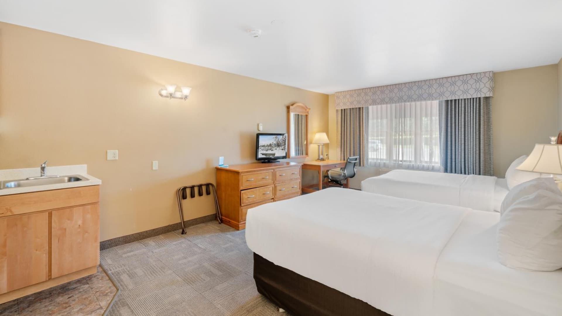 Clarion Hotel & Suites Fairbanks near Ft. Wainwright