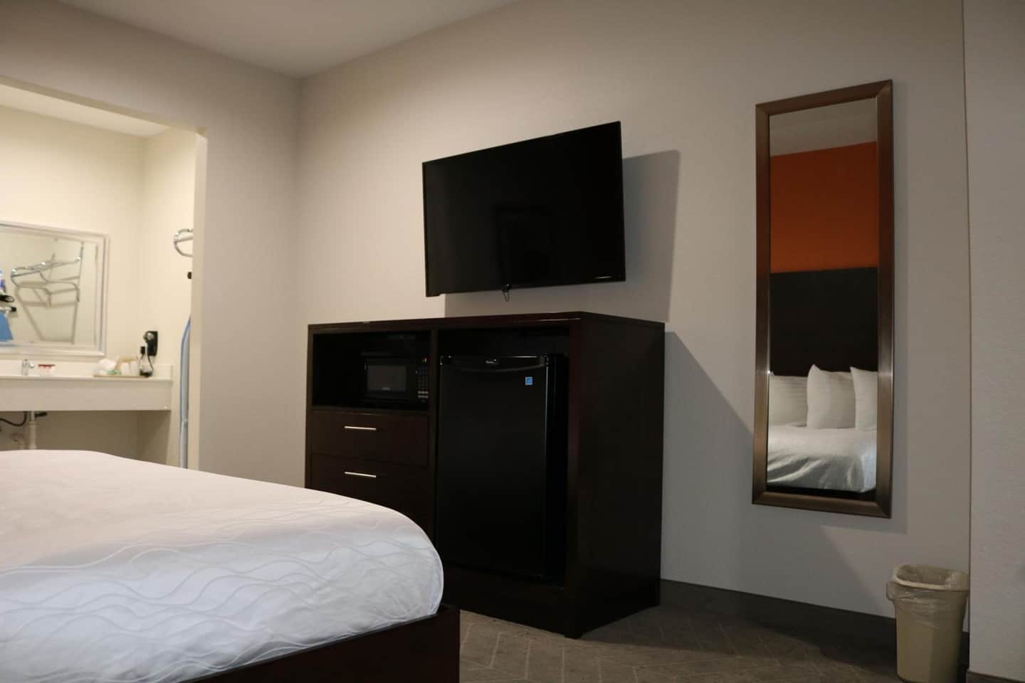 Scottish Inns & Suites
