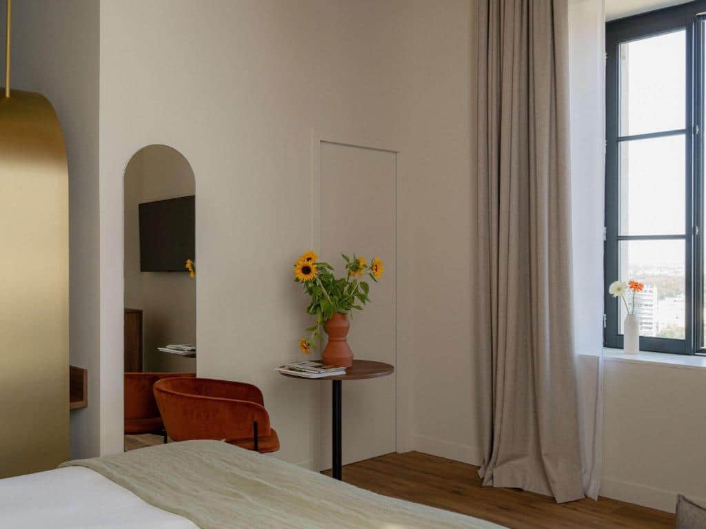 Hôtel Fort St Laurent Lyon - Handwritten Collection