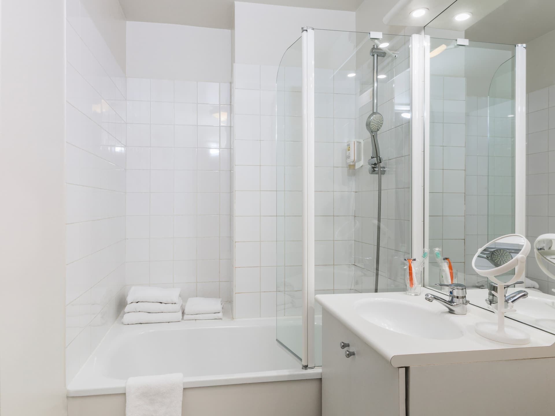 Adagio Access Paris Clamart Aparthotel