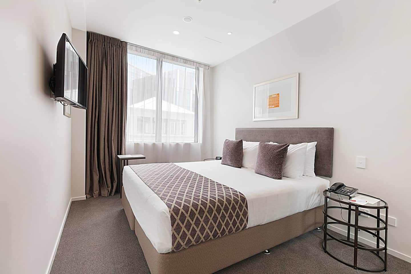 Ramada Suites Victoria Street West