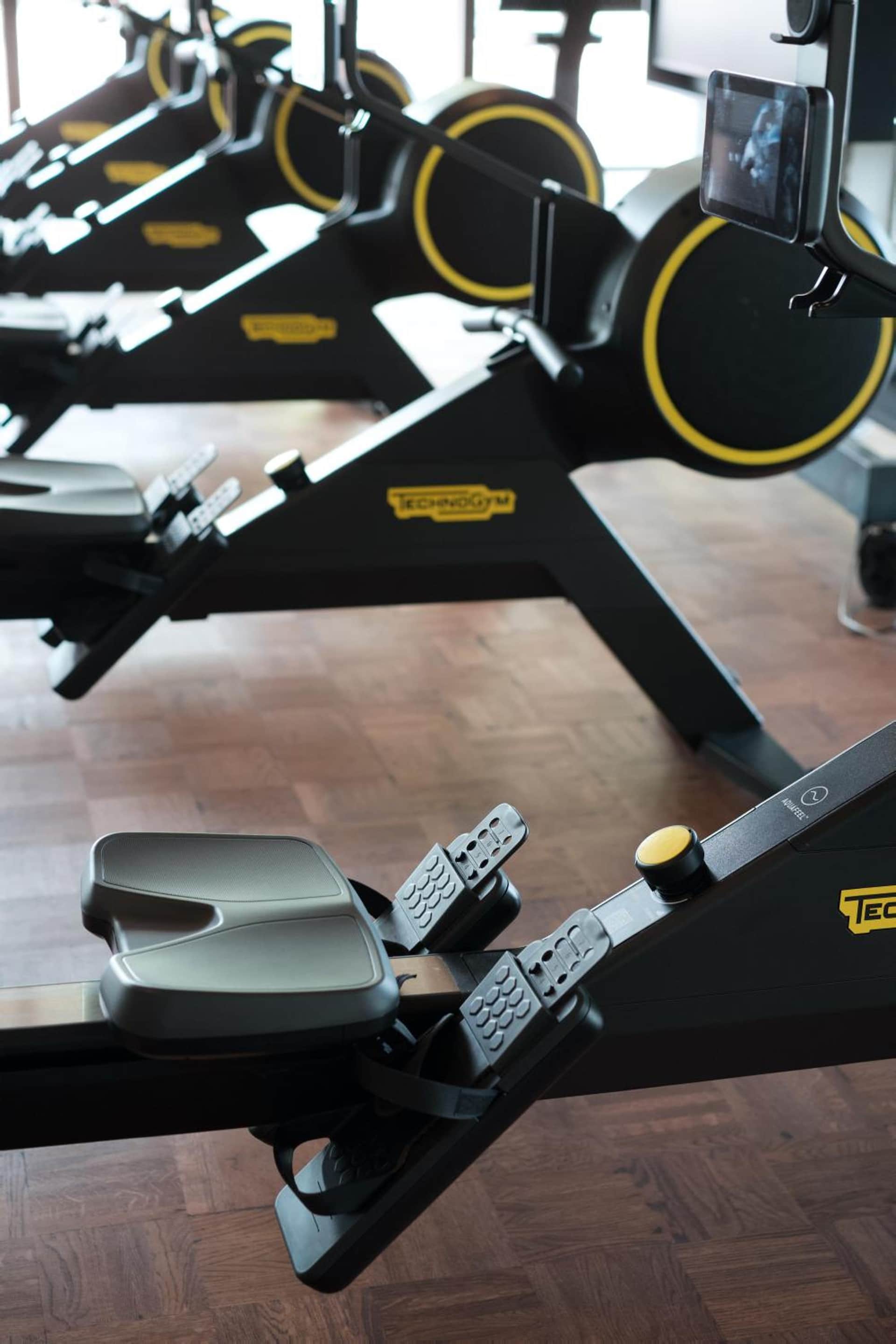 Mix Brussels --Gym & Wellness for adults only--
