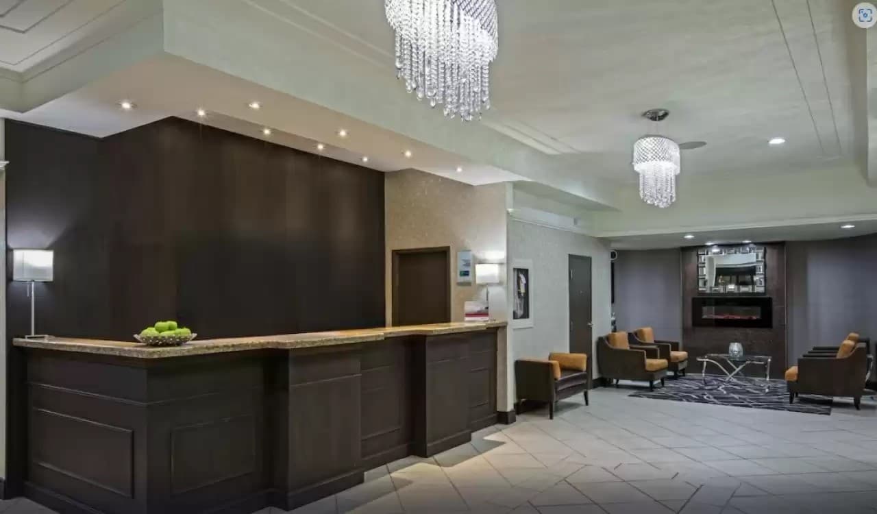 Quality Inn & Suites Downtown Regina