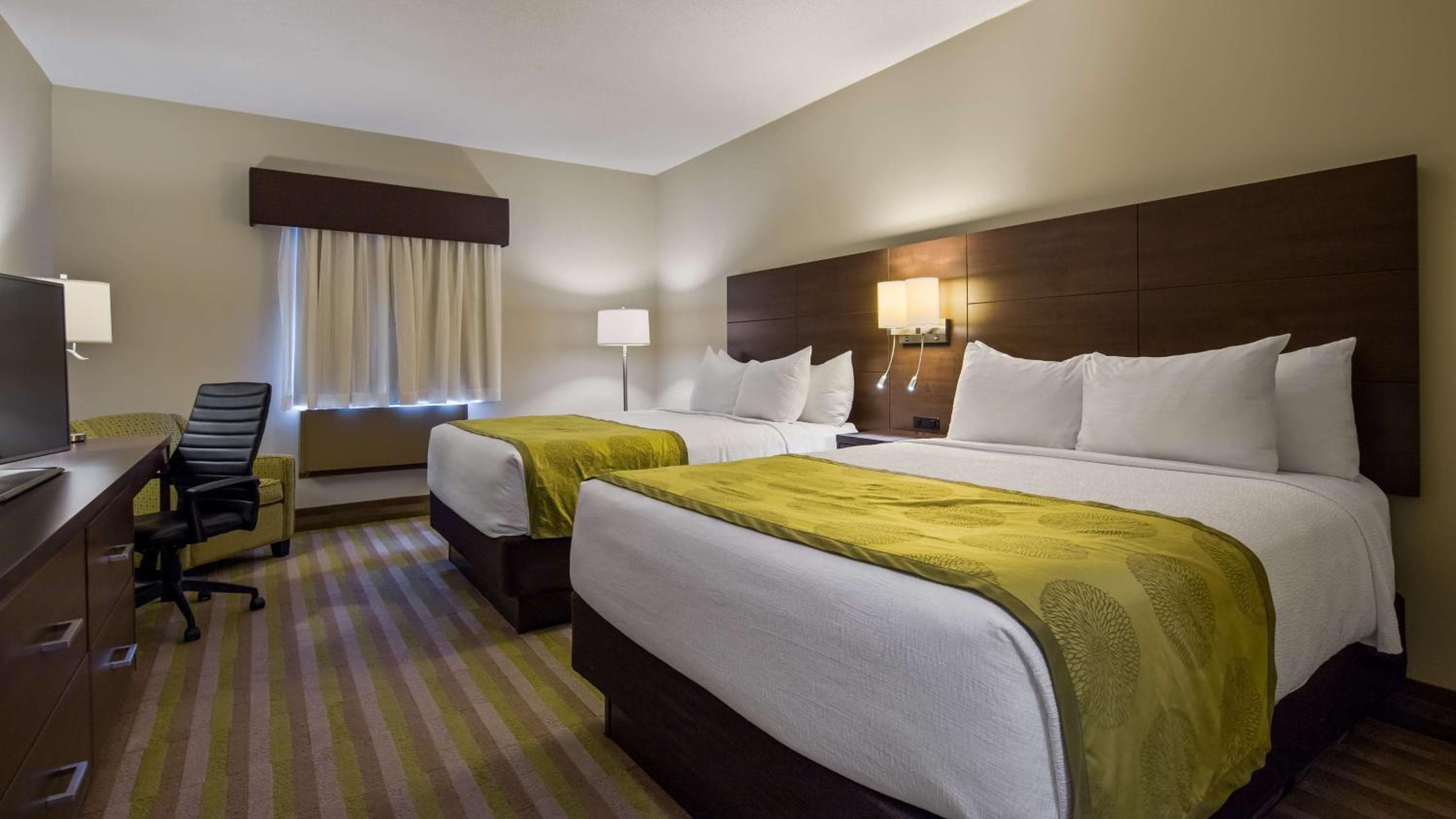 Best Western London Airport Inn & Suites