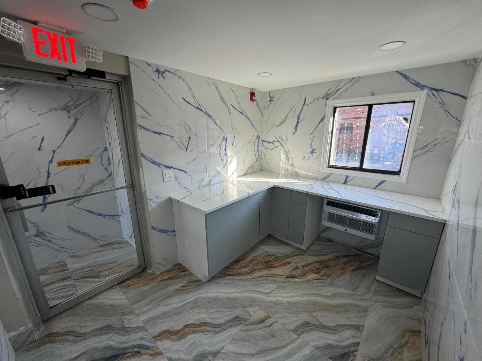 Essence Express Elizabeth EWR Airport