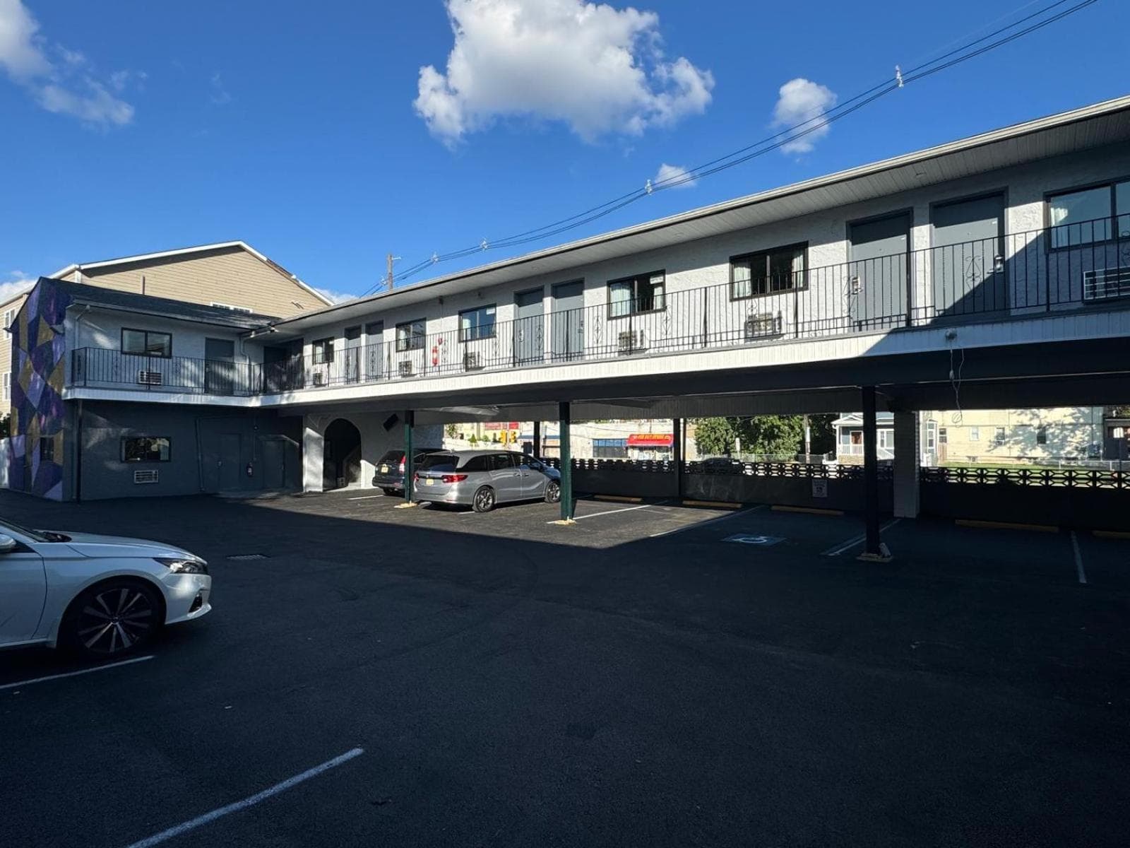 Essence Express Elizabeth EWR Airport